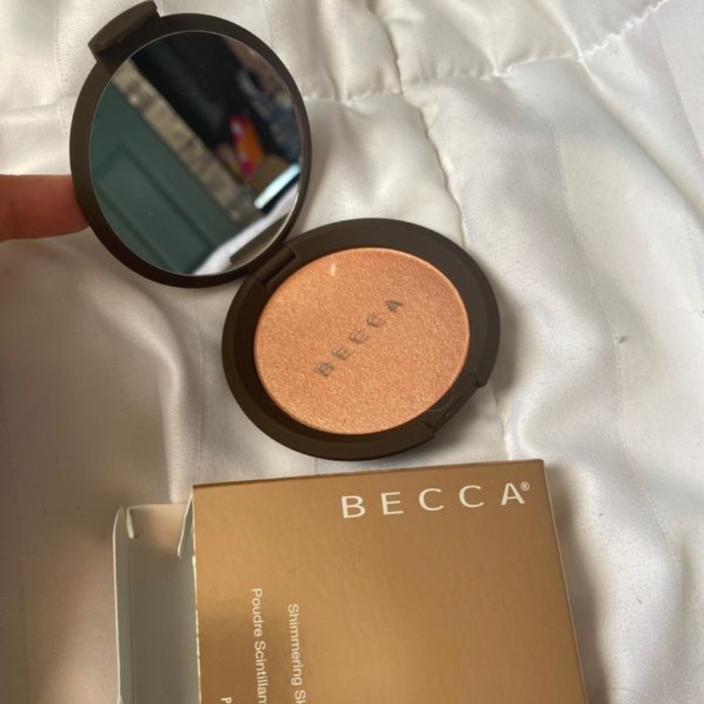 Becca highlighter